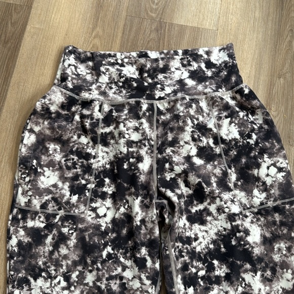 Athleta Salutation High Rise Jogger in Brown White Tie Dye Athletic Pants Medium - Picture 6 of 10